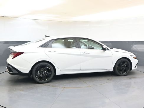 New 2026 Hyundai Elantra SEL Sport Premium FWD image 6