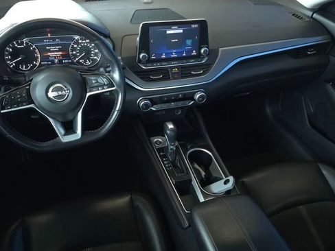 Used 2023 Nissan Altima 2.5 SR image 24