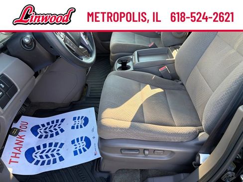 Used 2017 Honda Odyssey SE image 17