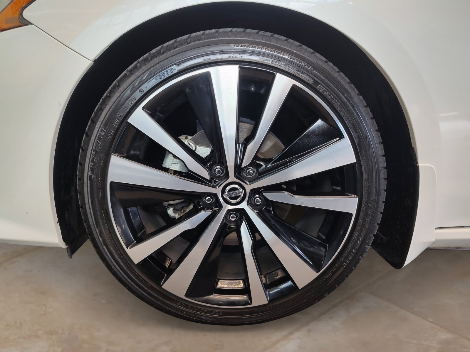 Used 2019 Nissan Altima 2.0 Platinum FWD image 31