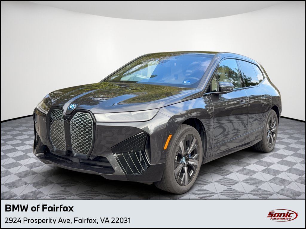 Used 2024 BMW iX xDrive50 w/ Sport Package AWD/4WD image 1