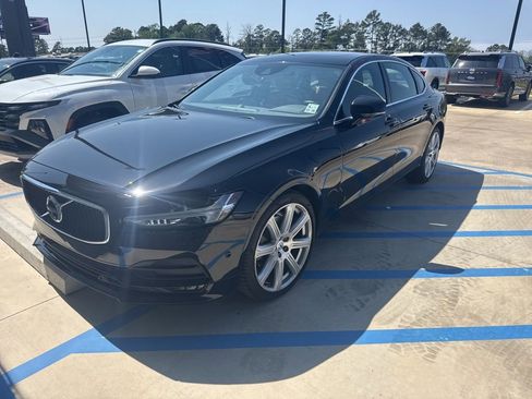 Used 2018 Volvo S90 T6 Momentum w/ Protection Package Premier image 1