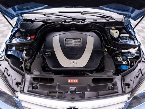 Used 2011 Mercedes-Benz C 300 4MATIC Sedan image 33