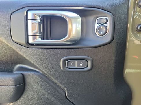 New 2026 Jeep Gladiator Willys image 16