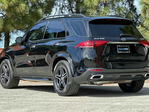 Used 2022 Mercedes-Benz GLE 350 4MATIC w/ AMG Line Exterior image 6