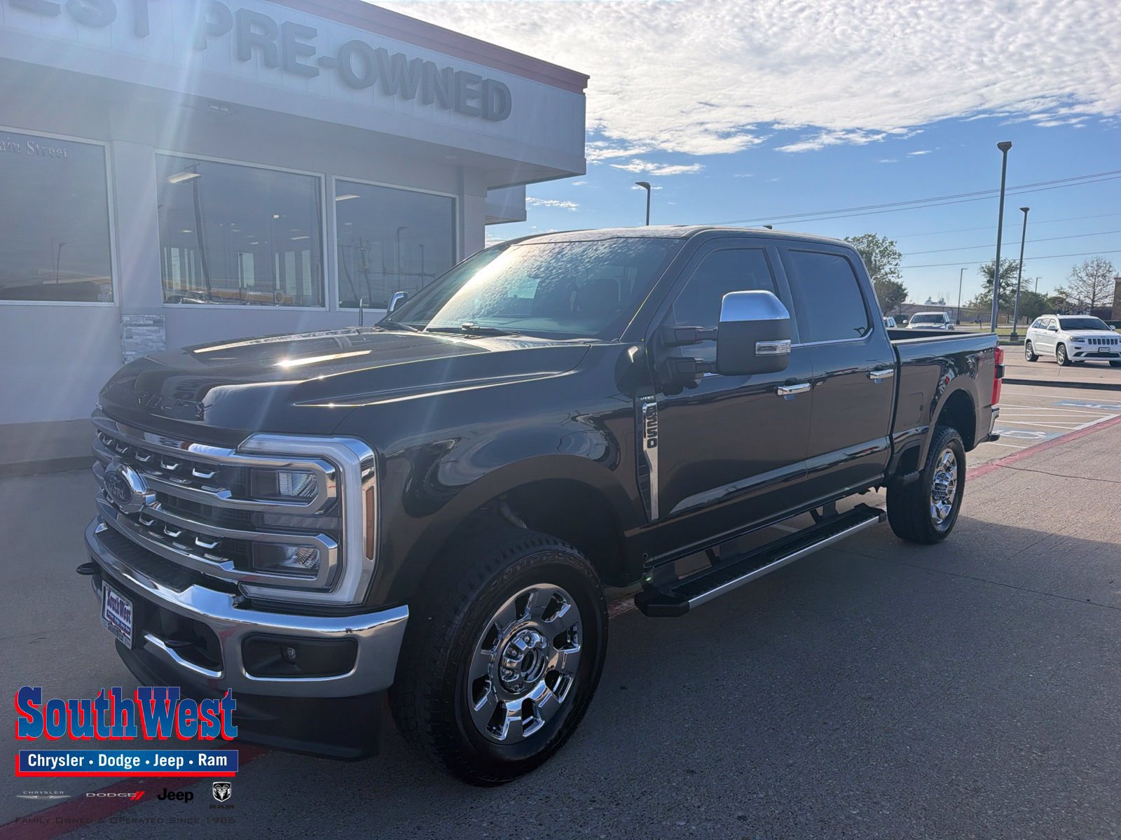 Used 2025 Ford F250 Lariat w/ Chrome Package AWD/4WD 360° Tour