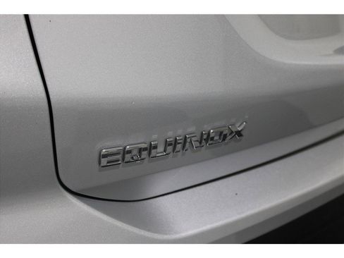 Used 2019 Chevrolet Equinox LS image 17
