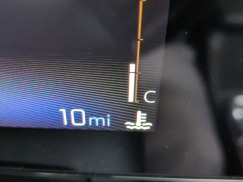 New 2026 Chevrolet Trax RS w/ Sunroof Package image 73