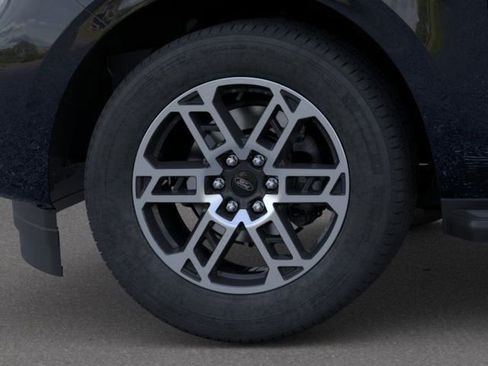 New 2025 Ford Expedition Active image 22