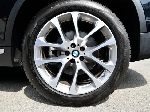 Used 2023 BMW X5 xDrive40i w/ Premium Package image 30