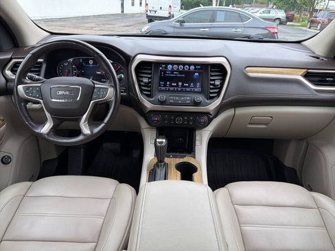 Used 2018 GMC Acadia Denali w/ Technology Package AWD/4WD image 20