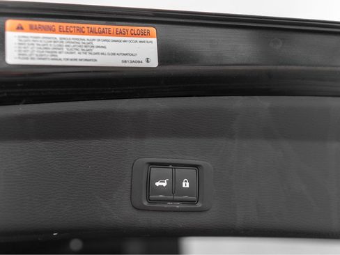 Used 2023 Mitsubishi Outlander SEL FWD image 12