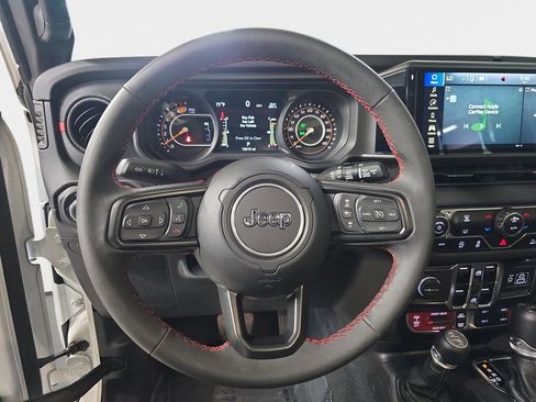 Used 2024 Jeep Wrangler Unlimited Rubicon AWD/4WD image 19