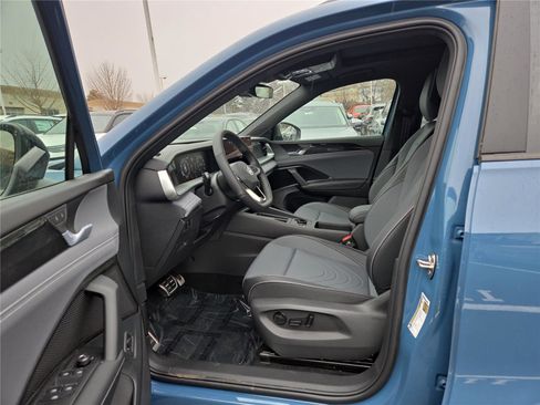 New 2026 Volkswagen Tiguan SE R-Line image 14