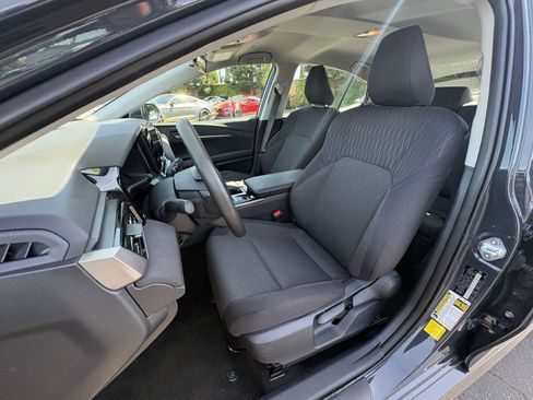 Used 2025 Toyota Camry LE image 36