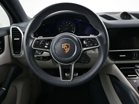 Certified 2023 Porsche Cayenne S AWD/4WD image 12