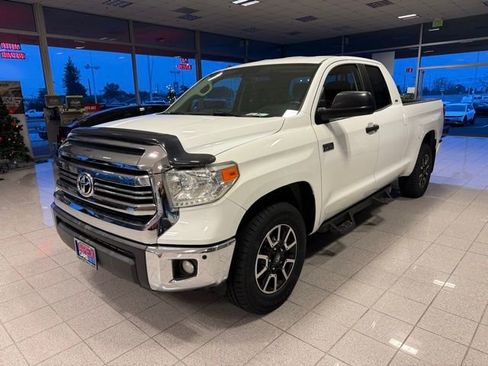 Used 2016 Toyota Tundra SR5 w/ TRD Off Road Package image 7