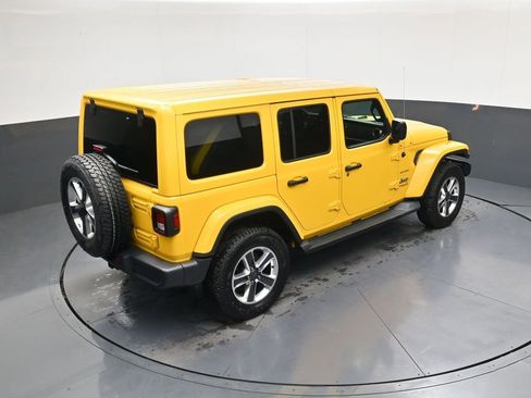 Used 2020 Jeep Wrangler Unlimited Sahara w/ Cold Weather Group AWD/4WD image 26