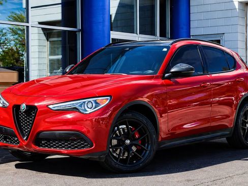 Used 2019 Alfa Romeo Stelvio Ti Sport w/ Quick Order Package 22S Sport AWD/4WD image 1