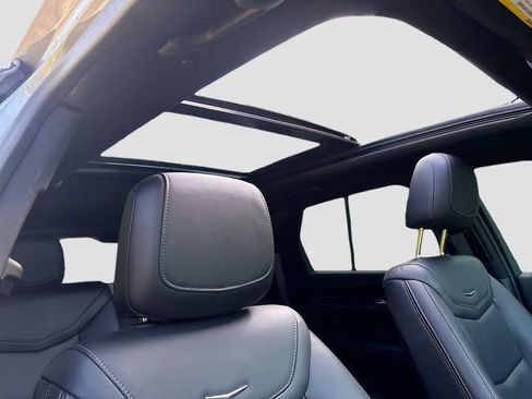 Used 2024 Cadillac XT5 Premium Luxury image 35