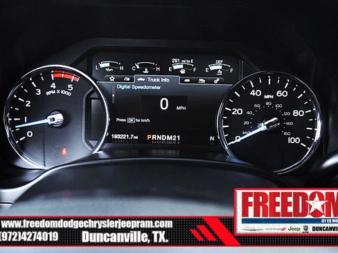 Used 2017 Ford F250 Platinum w/ Platinum Ultimate Package AWD/4WD image 18