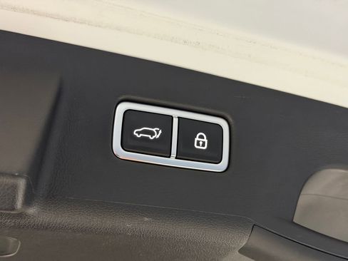 Used 2023 Kia Sorento SX FWD image 40
