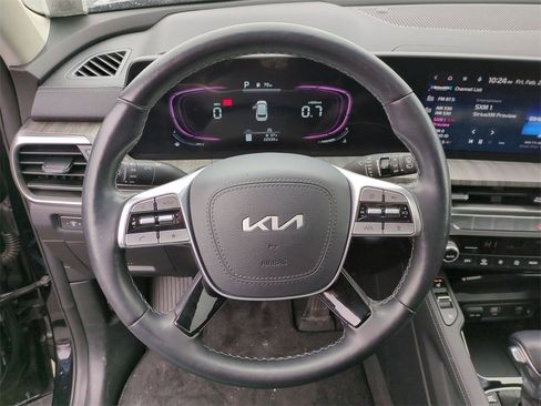 Used 2023 Kia Telluride EX image 10