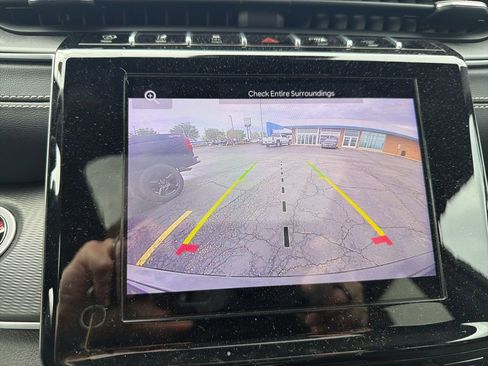 Used 2024 Jeep Grand Cherokee Altitude image 13