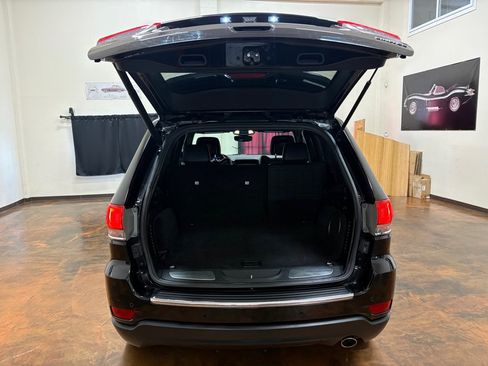 Used 2019 Jeep Grand Cherokee Limited w/ Luxury Group II RWD image 34