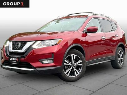 Used 2020 Nissan Rogue SV w/ Sun & Sound Touring Package