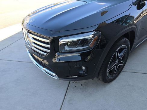 New 2026 Mercedes-Benz GLB 250 4MATIC image 10