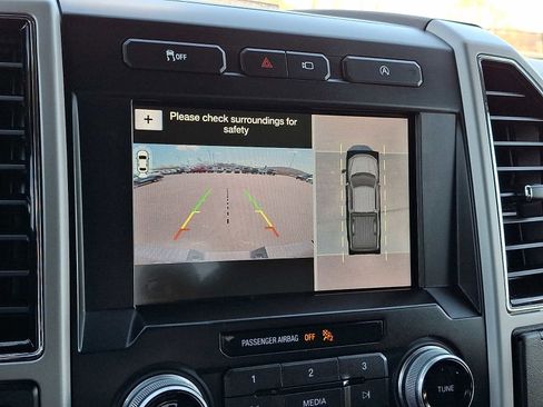 Certified 2019 Ford F150 Lariat w/ Equipment Group 502A Luxury image 20