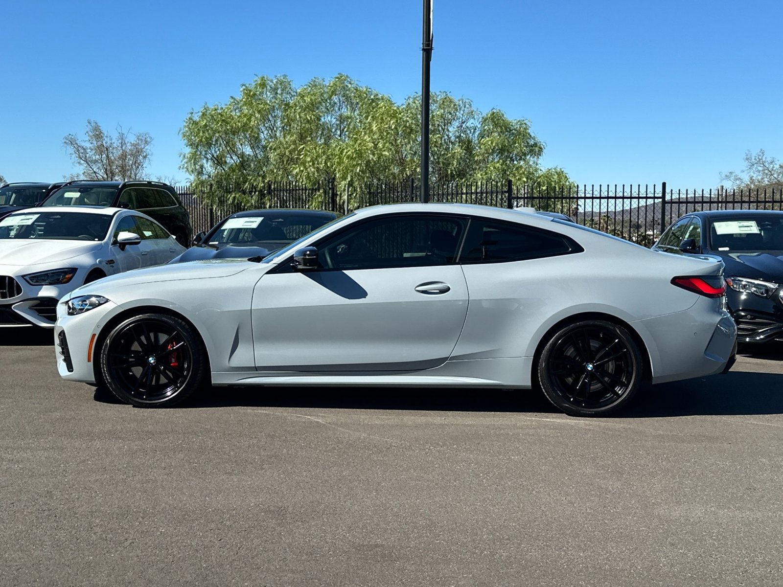 Used 2024 BMW M440i Coupe RWD image 6