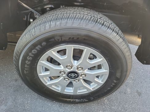 Used 2024 Toyota Tacoma SR5 image 8