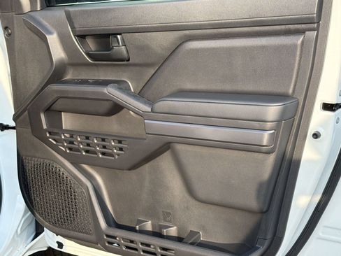 Used 2026 Toyota Tacoma SR5 RWD image 33
