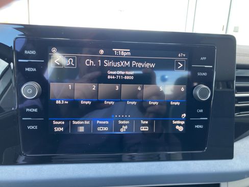 Certified 2025 Volkswagen Jetta SE image 19