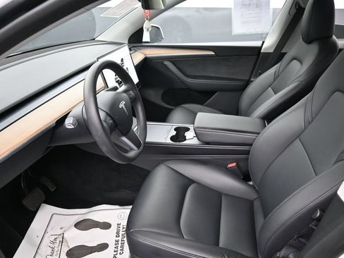 Used 2023 Tesla Model Y Long Range AWD/4WD image 23