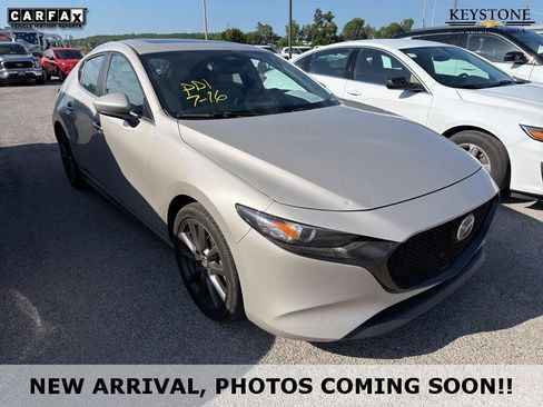 Used 2024 MAZDA MAZDA3 s FWD image 1