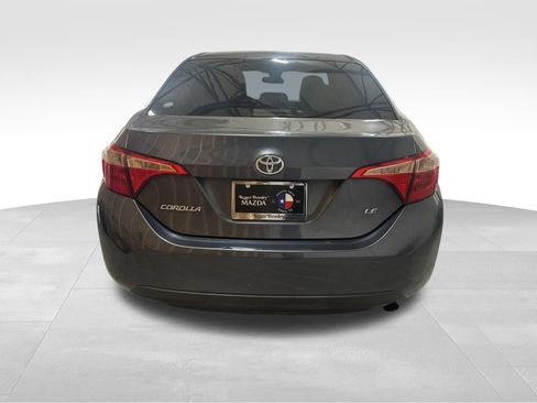 Used 2017 Toyota Corolla LE FWD image 6