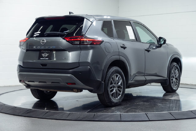 Used 2023 Nissan Rogue S AWD/4WD image 10