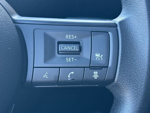 Certified 2025 Nissan Kicks SV image 39