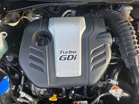 Used 2016 Hyundai Veloster Turbo image 52