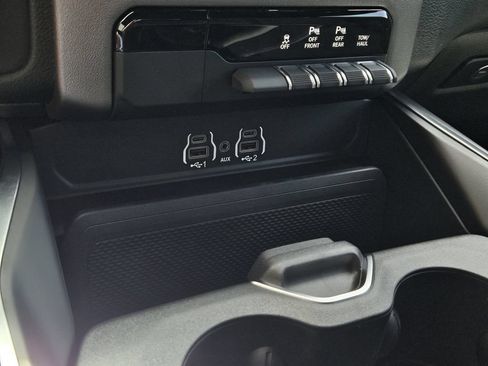 New 2026 RAM 1500 Express AWD/4WD image 20