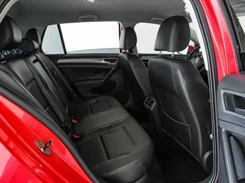 Used 2015 Volkswagen Golf SE image 28