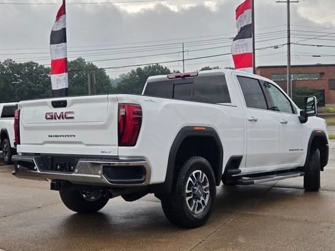 New 2026 GMC Sierra 2500 SLT AWD/4WD image 17