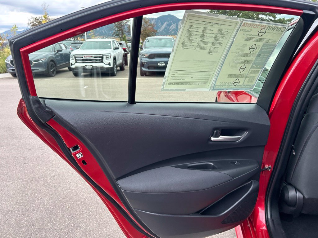 Used 2021 Toyota Corolla LE w/ Carpet Mat Package (TMS) FWD image 17