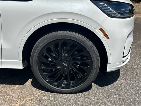 New 2026 Lincoln Aviator Reserve w/ Jet Appearance Package AWD/4WD image 12