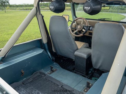 Used 1989 Jeep Wrangler Sahara AWD/4WD image 22