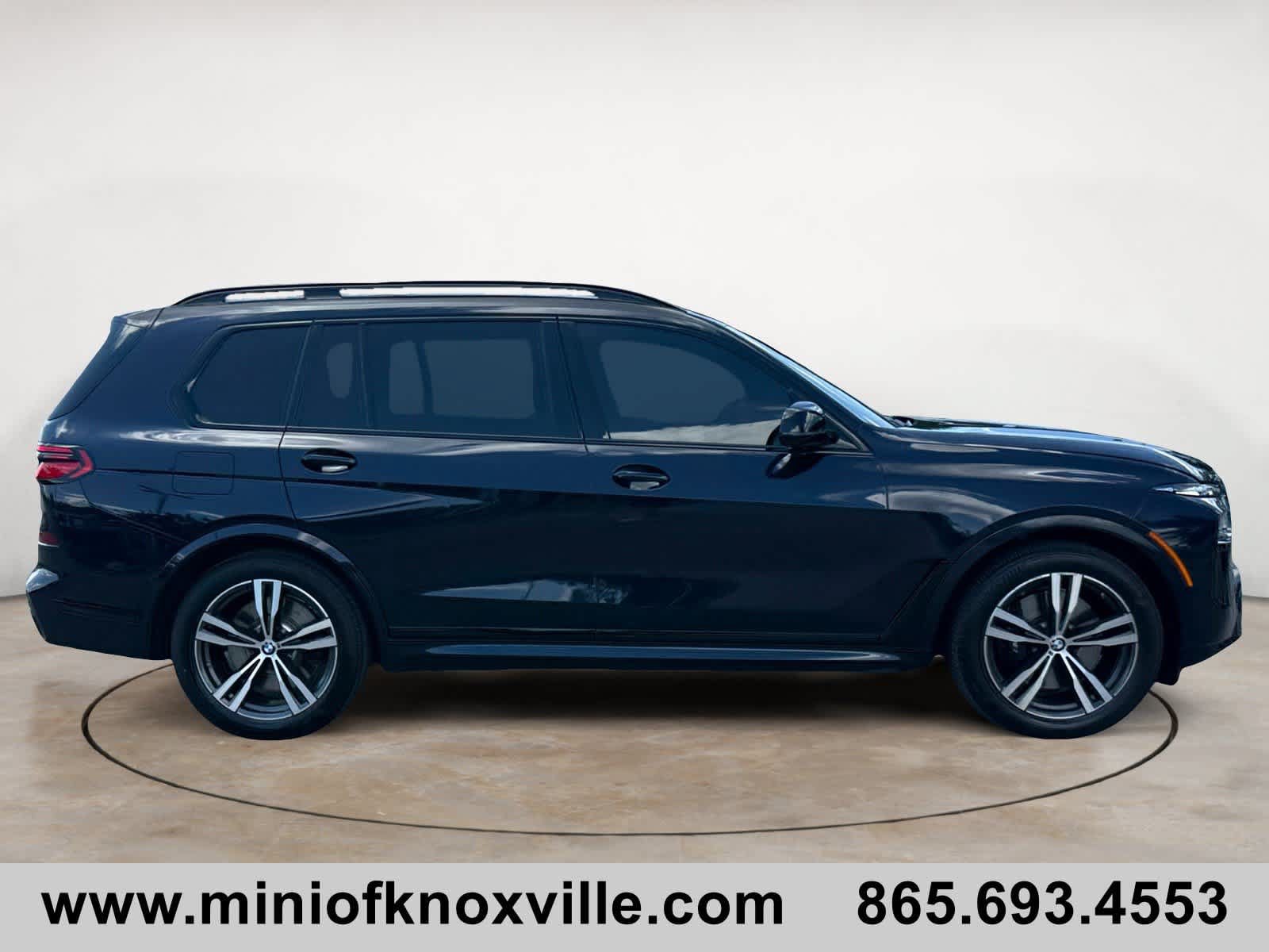Used 2024 BMW X7 M60i AWD/4WD image 2