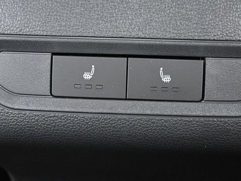 Used 2025 Volkswagen Jetta SEL FWD image 34